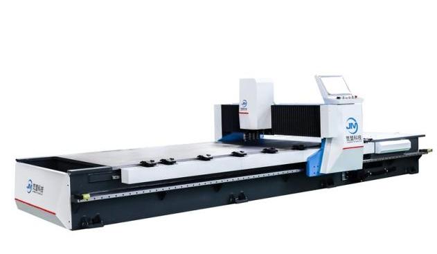 Anwendung einer automatischen vierseitigen CNC-V-Nutmaschine